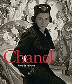 Chanel : couture and industry